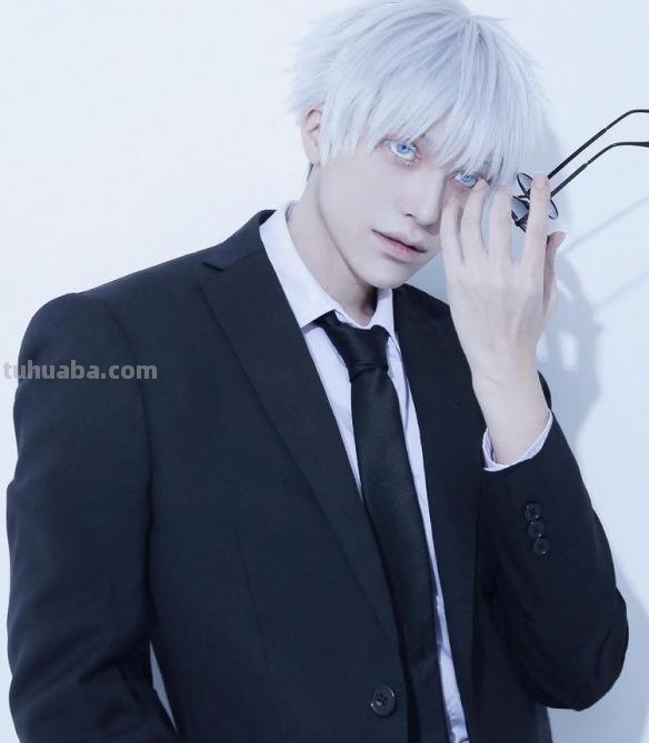 日本女Coser神还原：wiru一人分饰两角：黄昏&amp;约儿