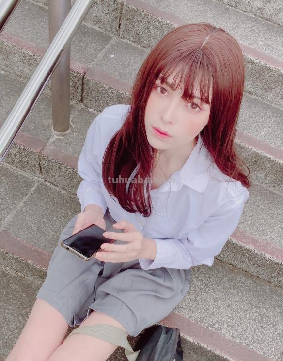 日本女Coser神还原：wiru一人分饰两角：黄昏&amp;约儿