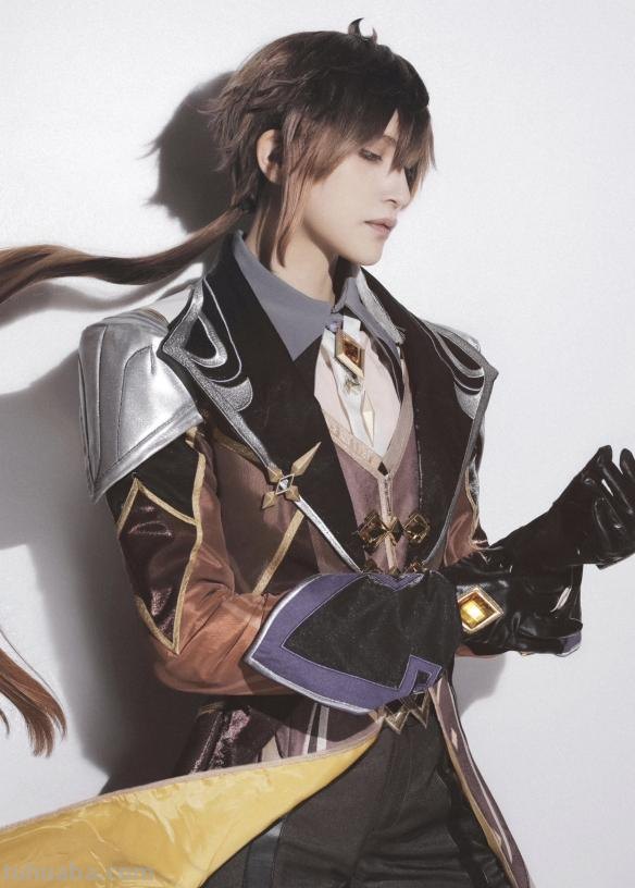 日本女Coser神还原：wiru一人分饰两角：黄昏&amp;约儿