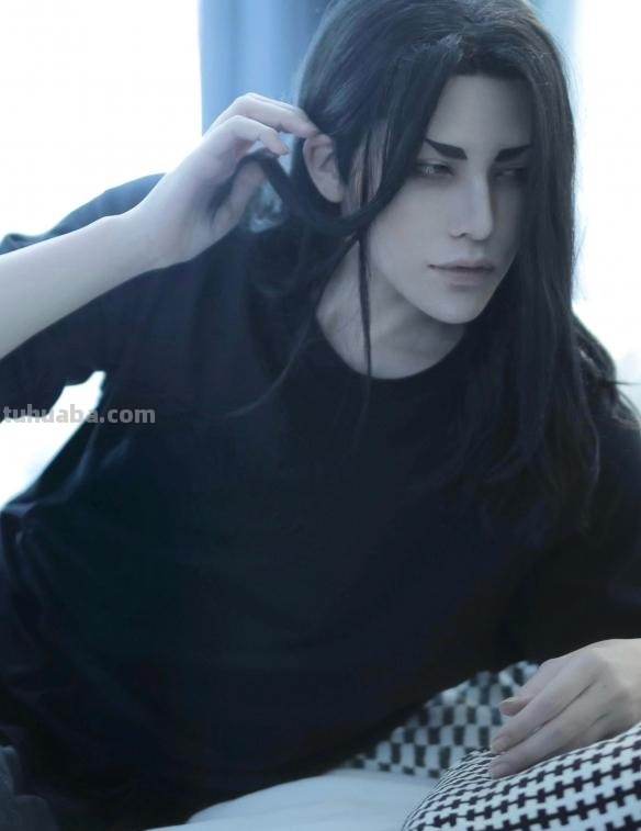 日本女Coser神还原：wiru一人分饰两角：黄昏&amp;约儿