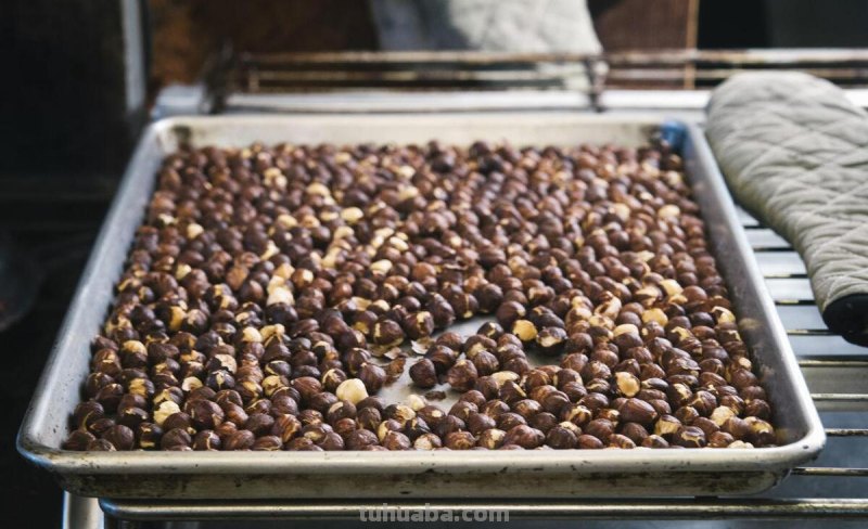 在家烘焙咖啡豆，DIY各种口味，调制咖啡的乐趣你根本想不到！