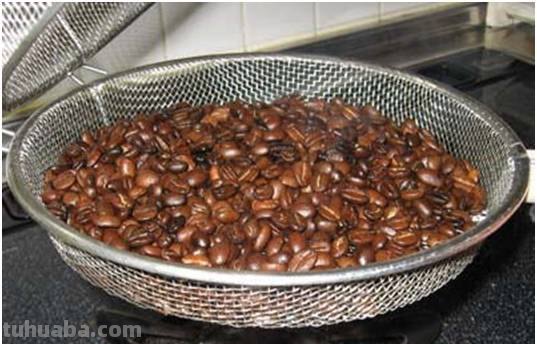 在家玩烘焙丨简单的DIY烘豆方法