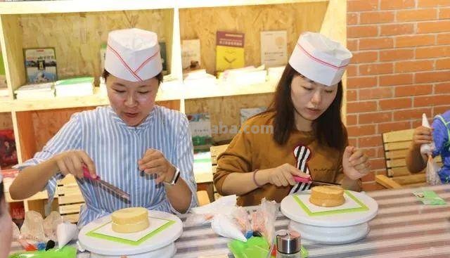 青年之家｜凉山共青团Happy周末青年汇工作坊之&quot;蛋糕烘焙DIY&quot;