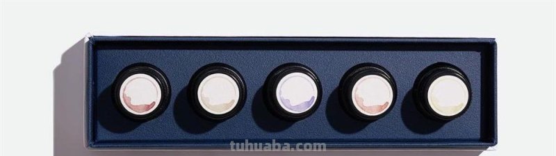 展示英、日经典茶款，两国文具品牌携手推出创意「茶色墨水组」