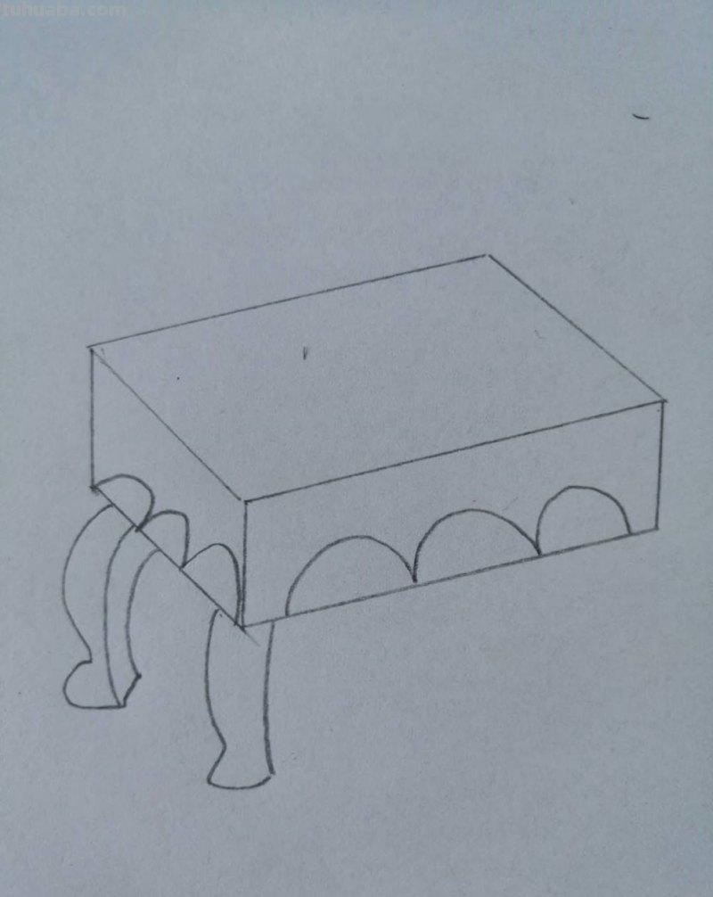 桌子怎么画简笔画图片（桌子怎么画简笔画图片又简单）