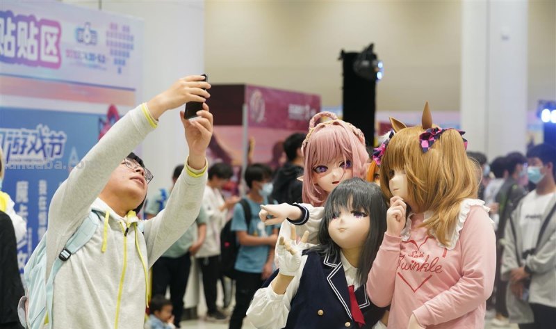 光谷动漫嘉年华假日盛装举行