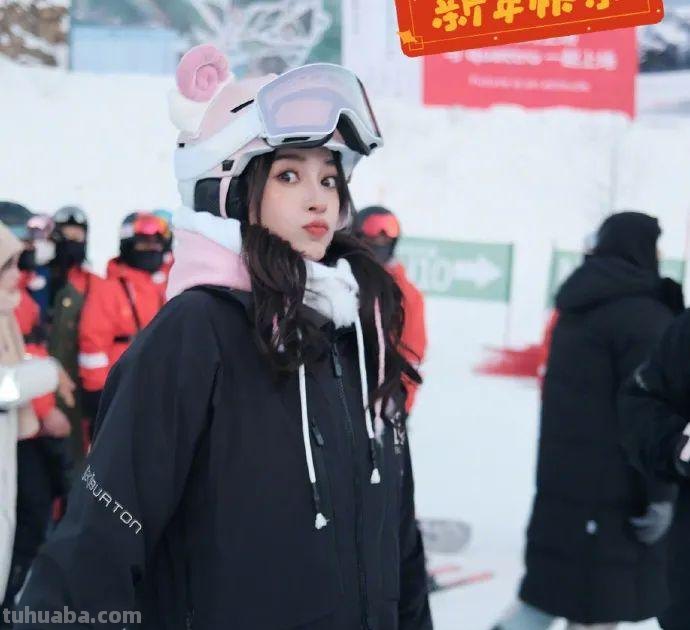 Angelababy那些出神入化的Cos，你粉过几个？