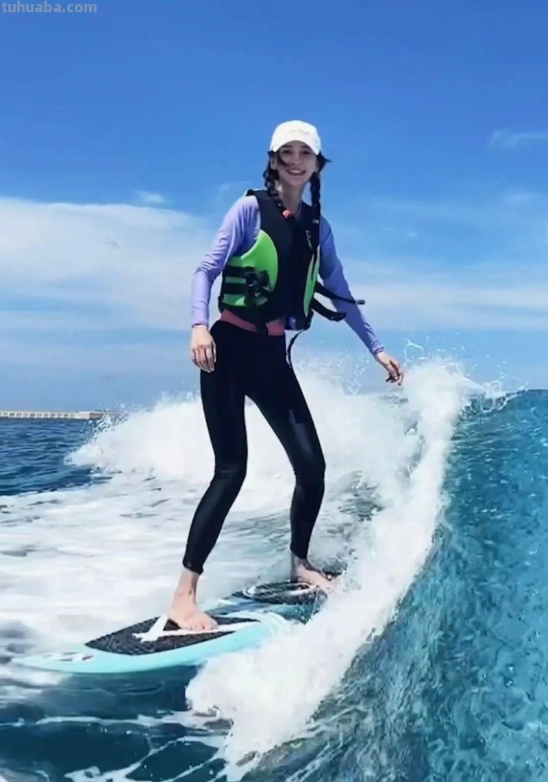 Angelababy那些出神入化的Cos，你粉过几个？