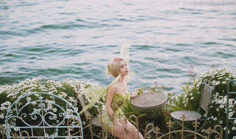 Angelababy那些出神入化的Cos，你粉过几个？