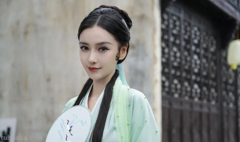 Angelababy那些出神入化的Cos，你粉过几个？