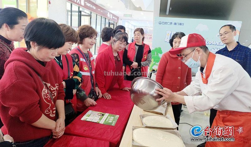 “暖心烘焙 快乐你我”，灌口安仁社区开展烘焙DIY活动