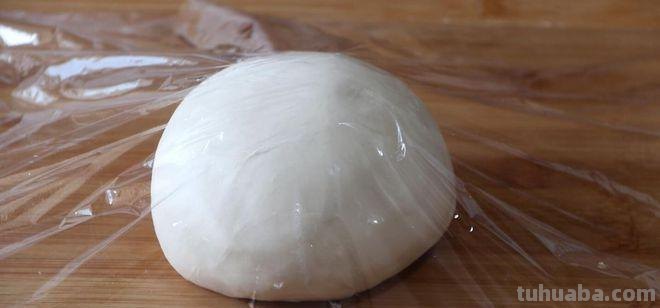 别再买现成的面条了!教你做3款好吃的手工擀面，简单又美味