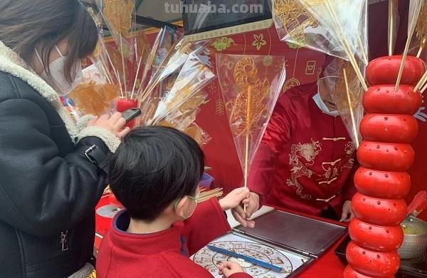 吃得笑逐颜开，忙得不亦乐乎！七宝美食汇，人间烟火气