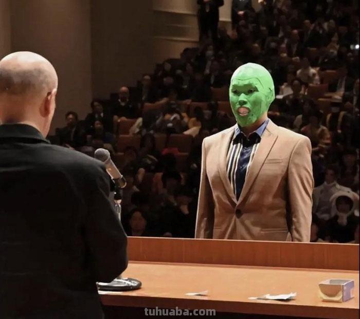 2022日本京都大学毕业典礼，上演cosplay，有人扮演中国宫女