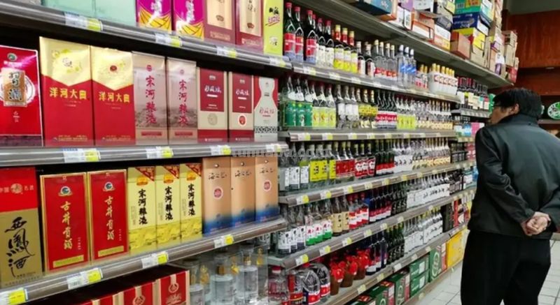 年底暗藏在超市中最适合囤的5款佳酿，款款纯粮无一滴添加剂