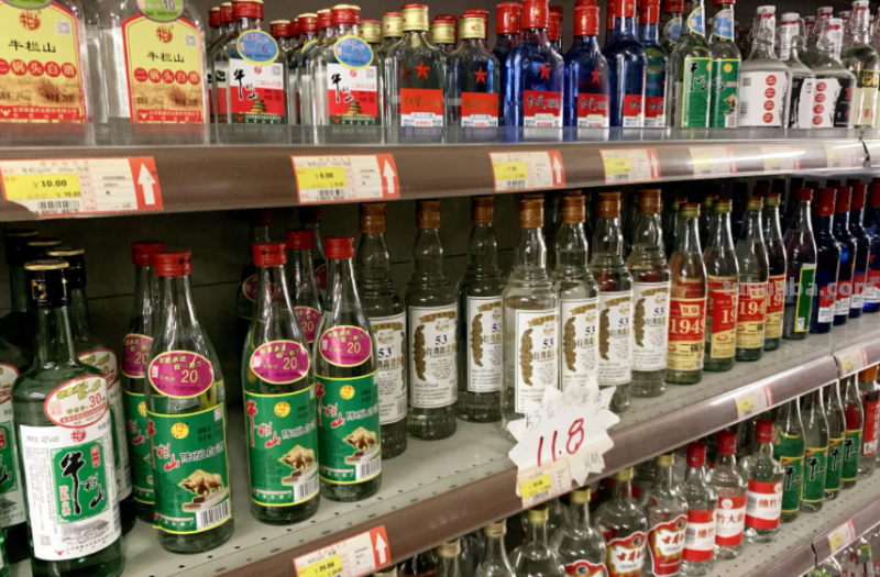 年底暗藏在超市中最适合囤的5款佳酿，款款纯粮无一滴添加剂