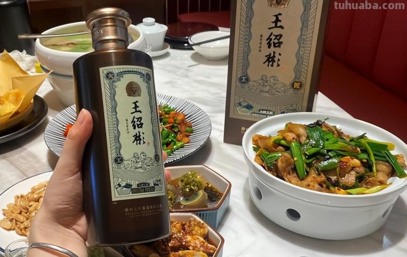 年底聚会用酒清单：这8款好酒，高品质有包装，待客有面还有里
