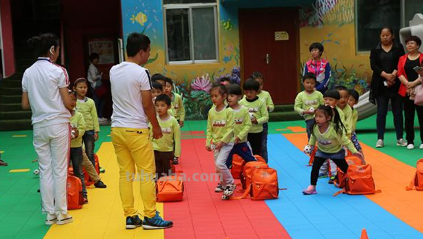 幼儿课程为什么以游戏为主?这有什么意义?
