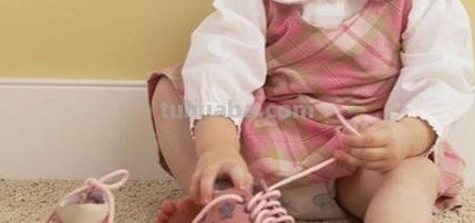 宝宝什么时候穿鞋子好 宝宝什么时候穿鞋子好一点