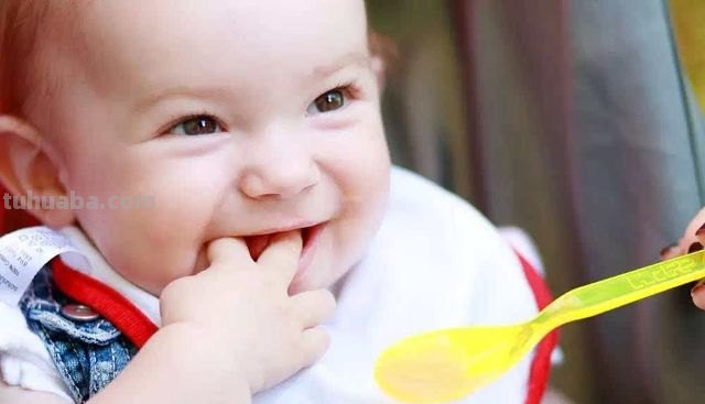 宝宝多大以后,就可以吃蛋黄了?