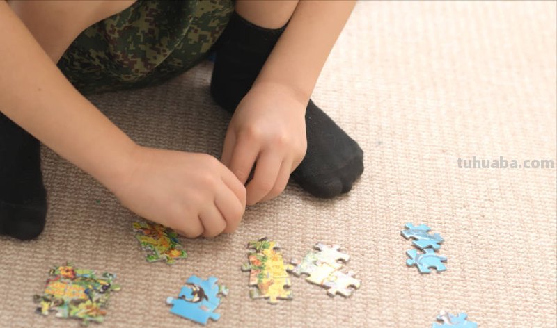 带宝宝玩拼图游戏,到底有什么好处?
