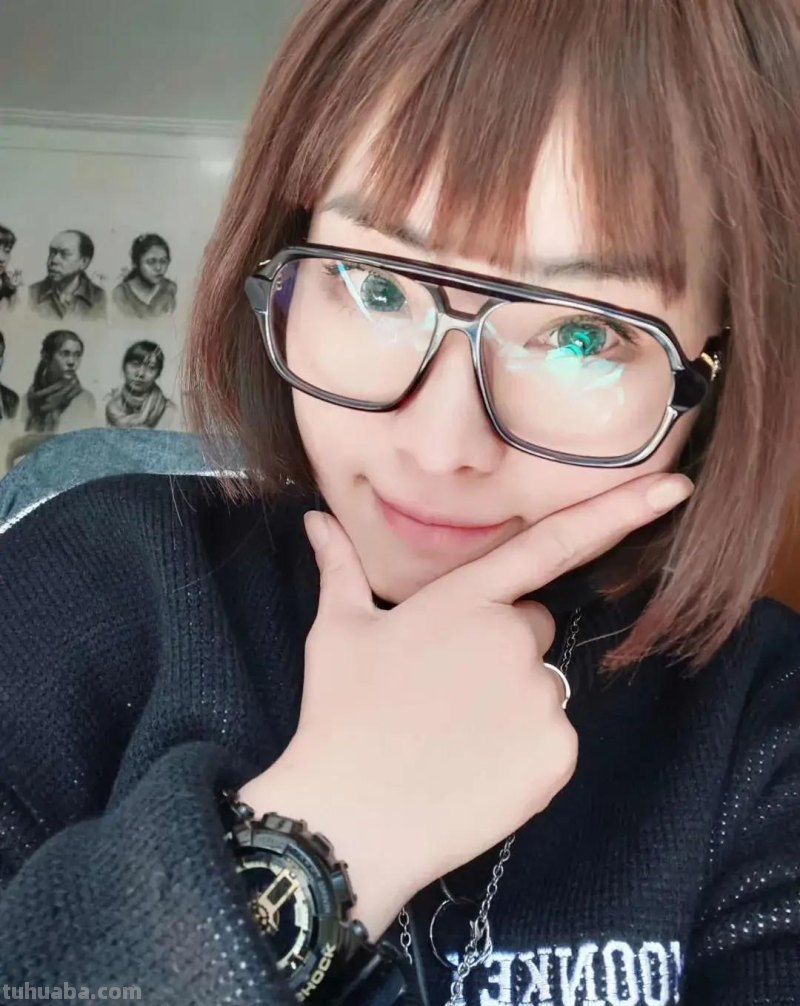 这些小动物在她的水彩画里活了，个个充满神韵！