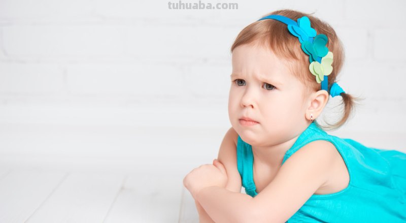 造成孩子任性的原因是什么？父母们都犯了哪些错误？ 造成孩子任性的原因有哪些