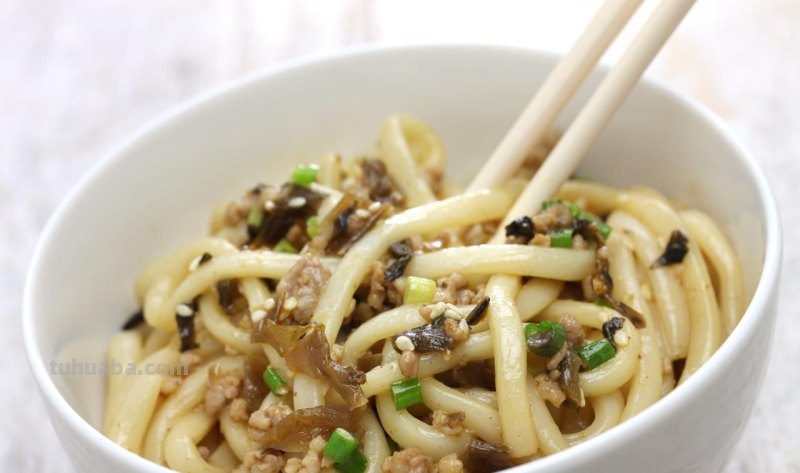 新鲜食材混搭风,DIY各种地道特色面食! 新鲜食材混搭风,DIY各种地道特色面食!