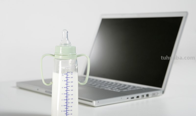 宝宝刚出生买多大的奶瓶比较合适?那么买几个奶瓶比较好呢?