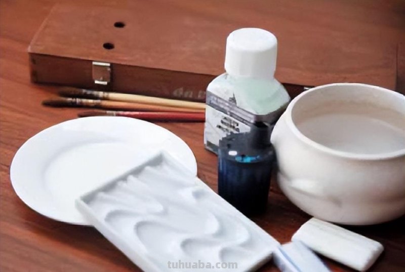 水彩画工具有哪些