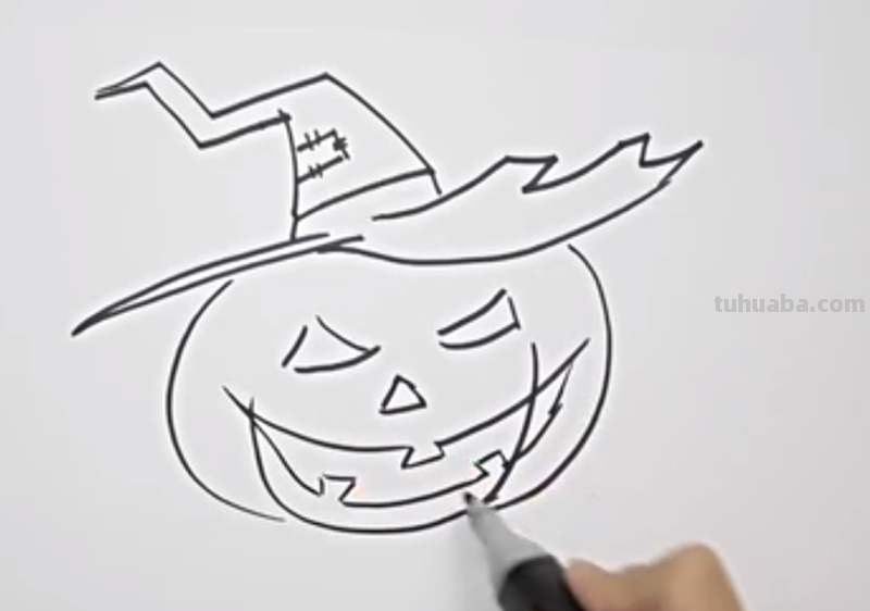 如何画出万圣节南瓜灯的简笔画?