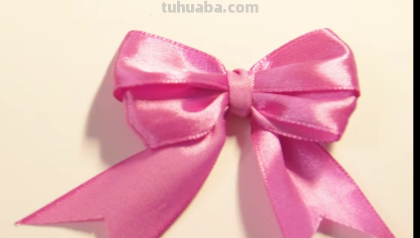 最简单的蝴蝶结3步折法
