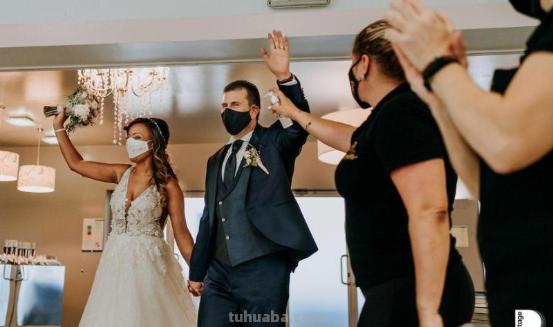 疫情期间拍下的最美婚纱照：2020婚纱摄影比赛获奖作品欣赏