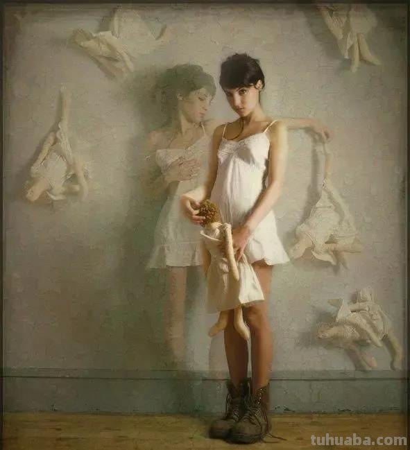 诗意的高冷静谧之美-特雷斯拉古典人物油画作品欣赏