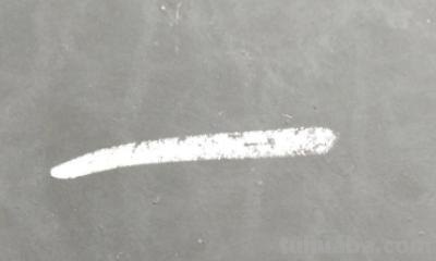 凳子怎么画简笔画 放有书架翻开书的课桌凳简笔画怎么画？