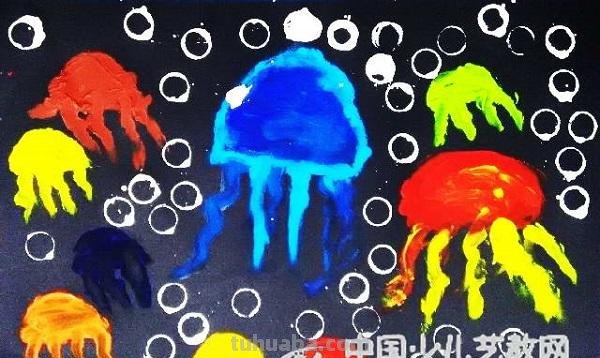 海底世界儿童画：水母