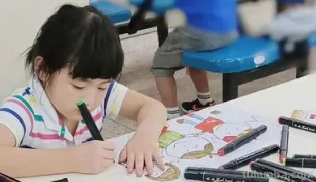 蘑菇怎么画简单又可爱