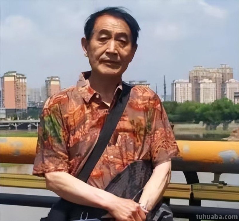 《长春伊通河•园林采风》-郑仁安速写作品欣赏