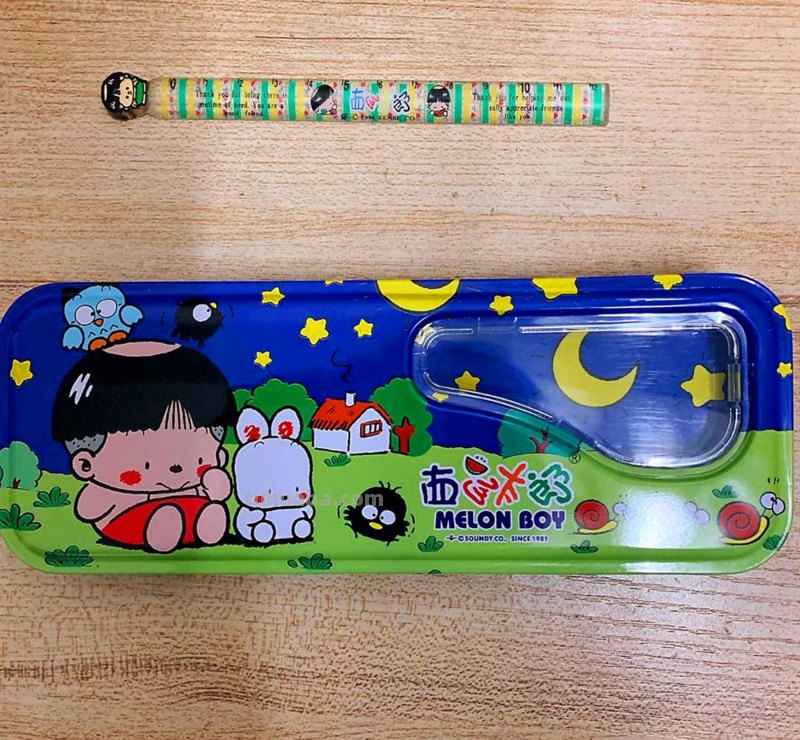 老文具:90后小时候的文具盒里 总少不了西瓜太郎和小青蛙 老文具:90后小时候的文具盒里 总少不了西瓜太郎和小青蛙