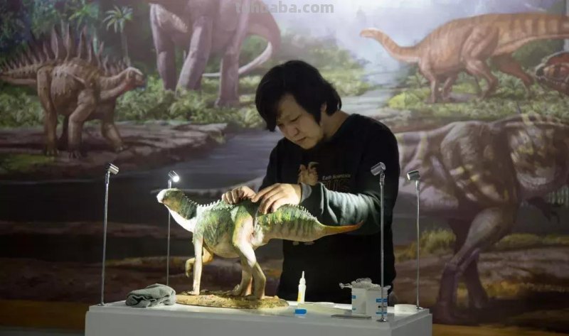 恐龙复原大王：他的画曾上了《自然》封面，却一年没再“碰”恐龙