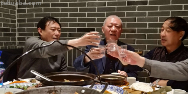 老北京喝酒“怪象”：虽然红星名满京城，但老百姓喝的却是这5款