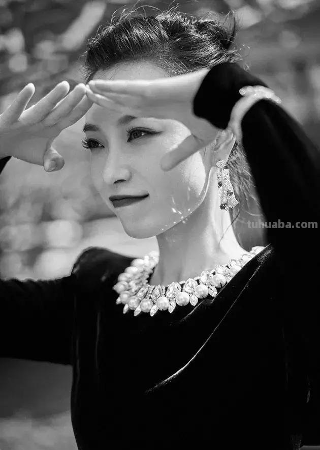 虎年是猫科动物的天下?学会浓颜钓系妆赢在起跑线 虎年是猫科动物的天下?学会浓颜钓系妆赢在起跑线