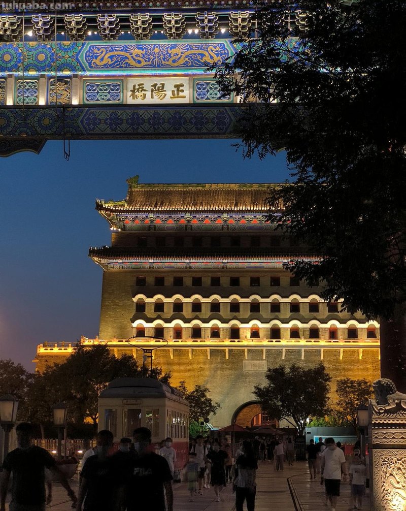 今年双11摄影器材怎么选？是买镜头，还是微单机身，还是手机？
