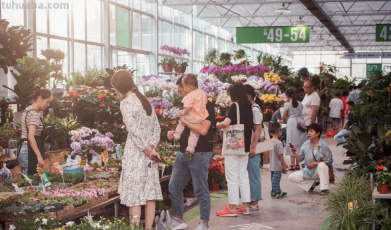 家门口的“爆改力”！现在的社区商业都长这样了？