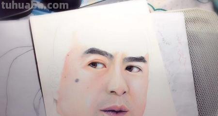 女生怎么画彩铅简单 人物彩铅上色步骤，跟我一起画起来？