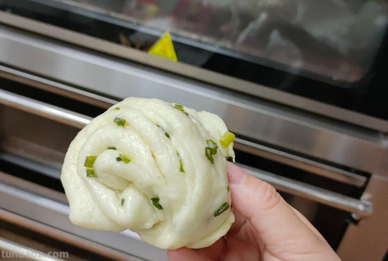 假期在家自制花卷，五个步骤就能做好→