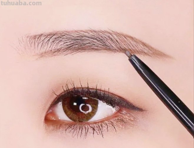 元宵节的手抄报怎么画眉毛 纸上画眉毛的步骤？