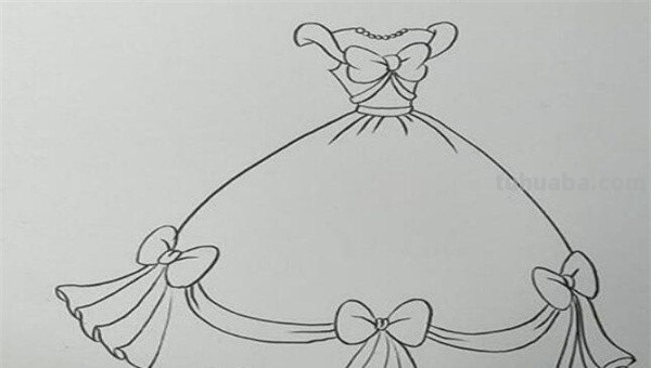 儿童裙子怎么画 儿童裙子怎么画