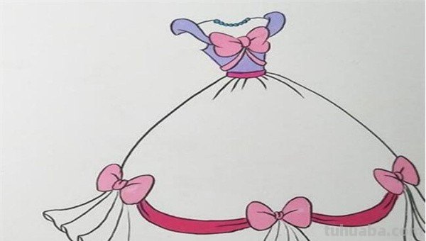 儿童裙子怎么画 儿童裙子怎么画