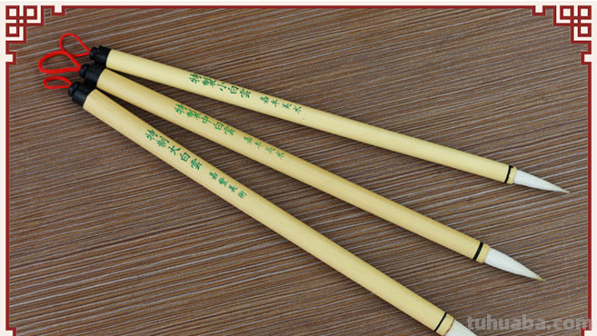 新手想学习水彩，你知道要买哪些工具吗？